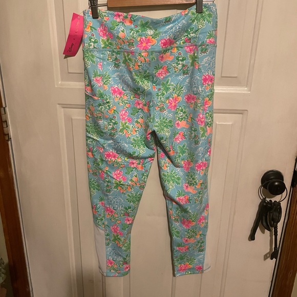 Lilly Pulitzer Pants - Lilly Pulitzer lilly loves disney weekender leggings NWT